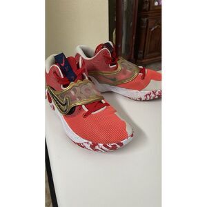 Nike KD Trey 5 X University Red Metallic Gold mens athletic shoes size‎ 11.5